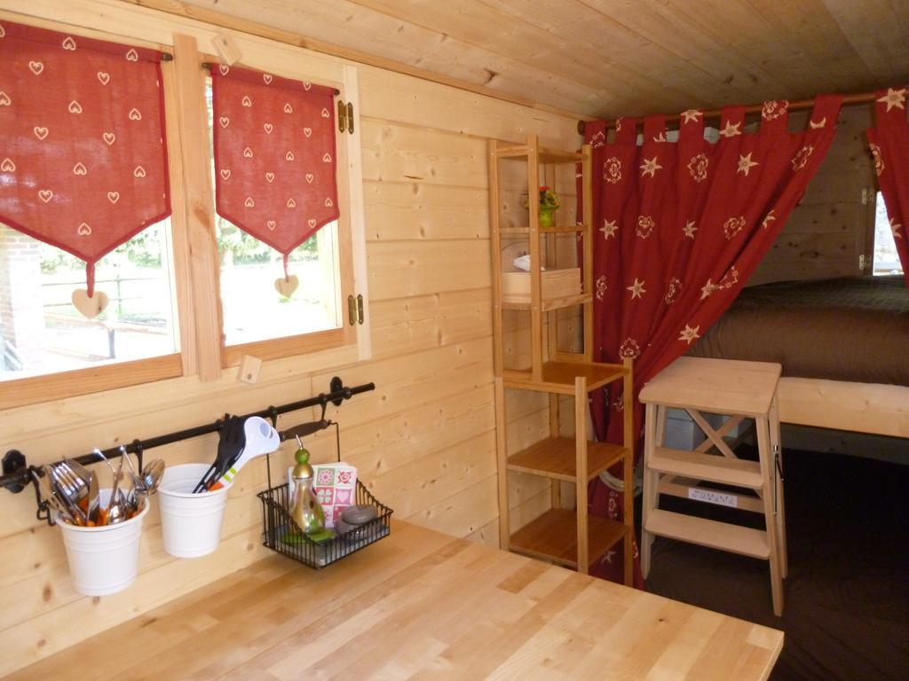 מלון Clécy Camping Des Rochers Des Parcs מראה חיצוני תמונה